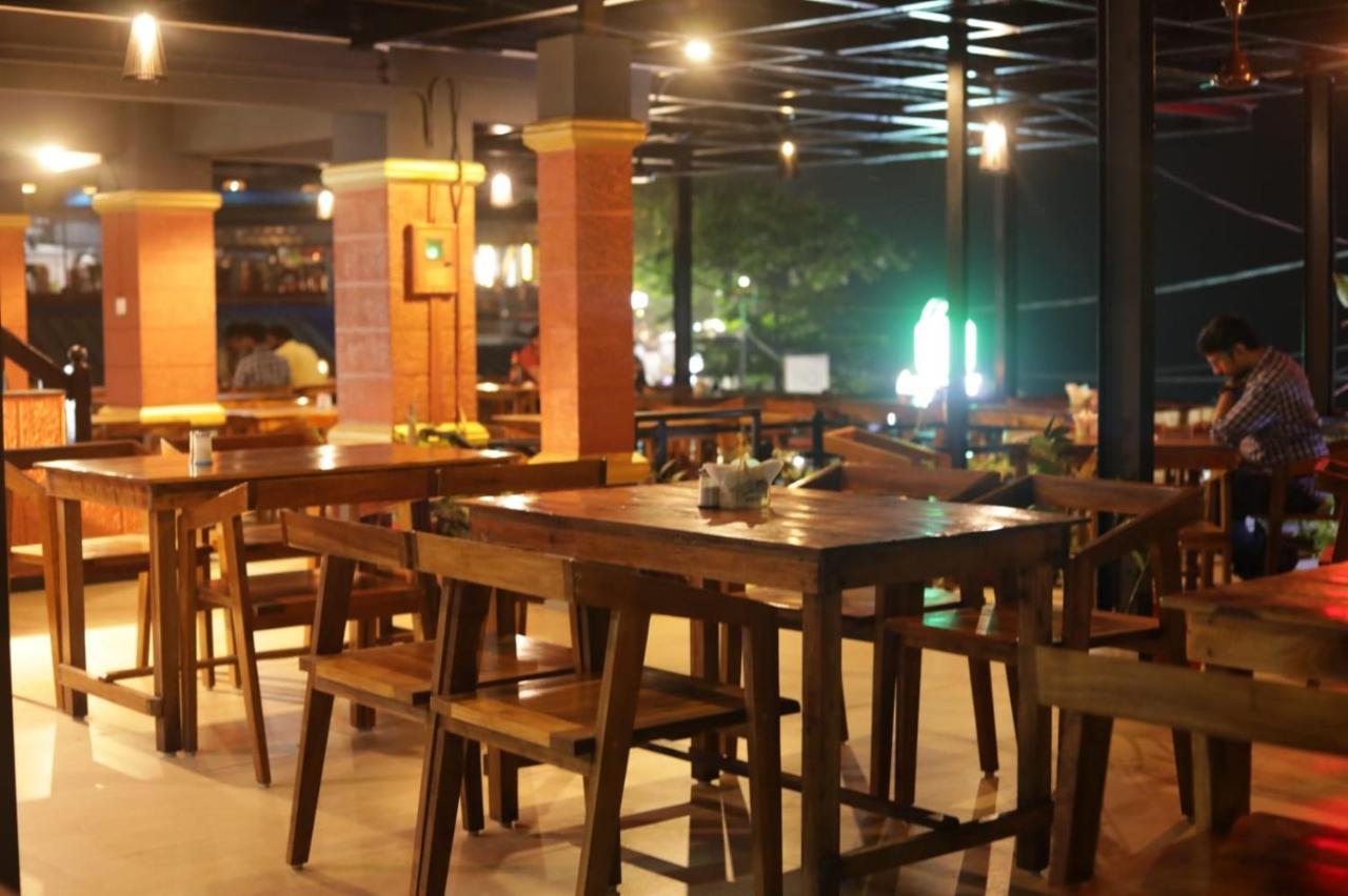 트리반드룸 Skylounge Residency 아파트 외부 사진